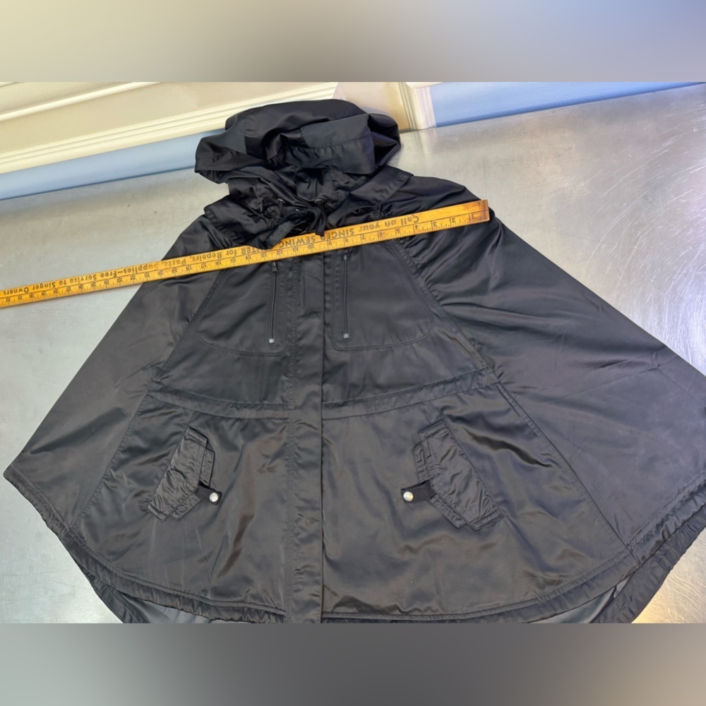Lululemon Wanderful Capelet USS/M - Picture 4 of 9